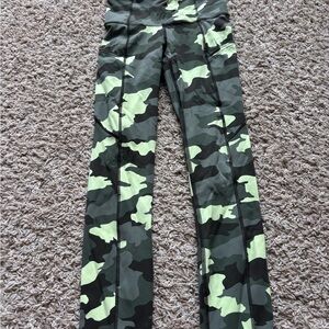 lululemon athletica Camouflage Leggings - Green and Black